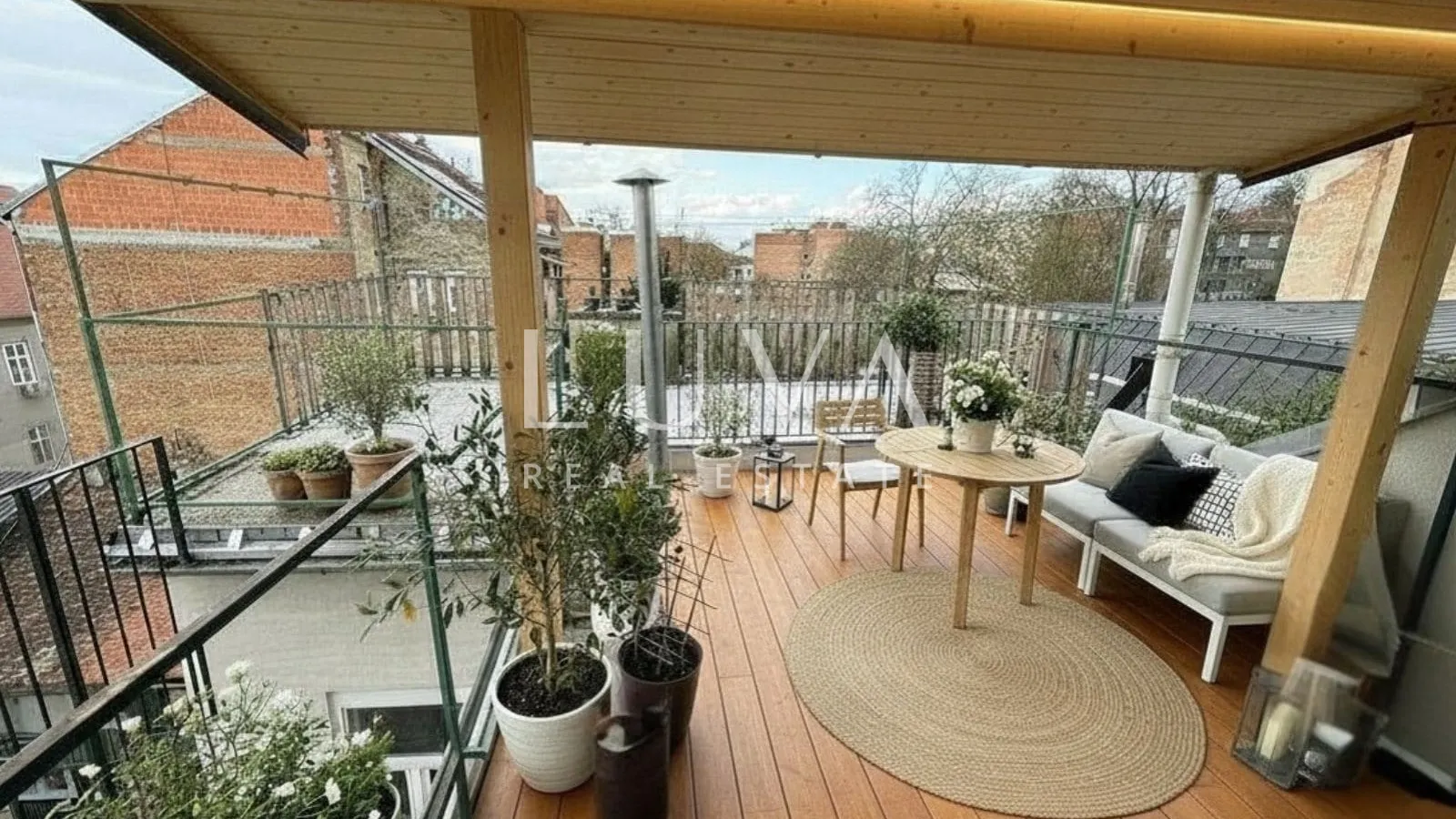 zagreb, britanski trg, 4s stan za renovaciju, 142 m² - slika 2
