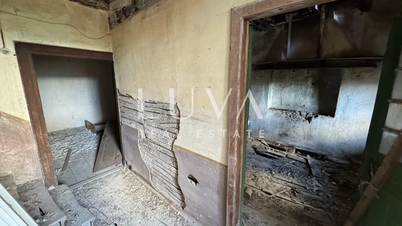 istra, motovun, kuća za renovaciju s dvorištem, 195 m2 - slika 10