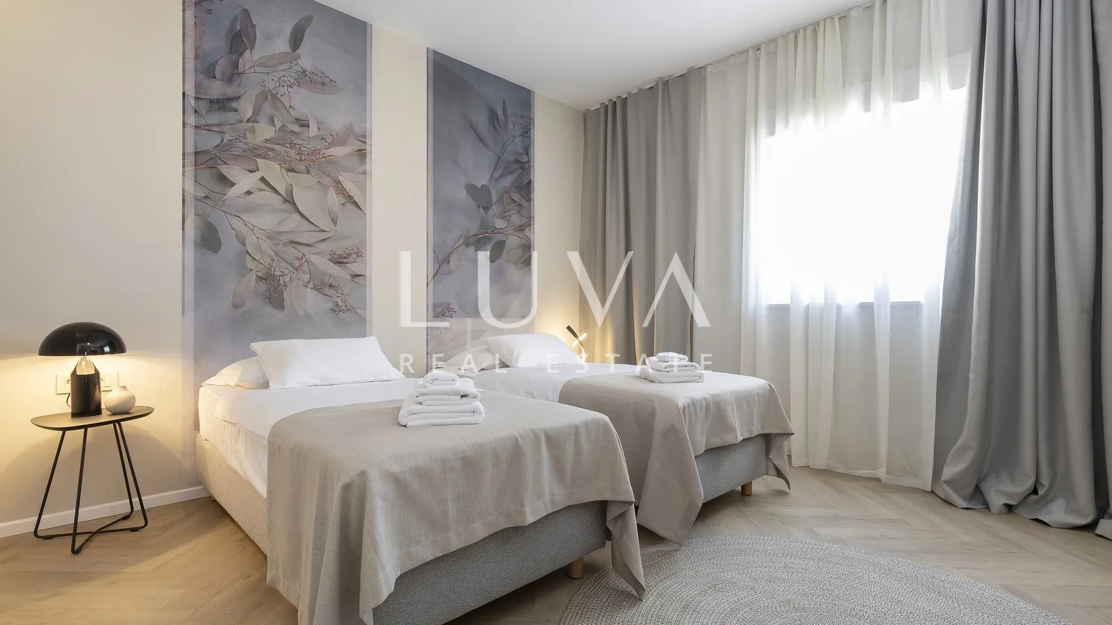 split, luksuzna vila s pogledom na more, 220 m2 za dugoročni najam - slika 36