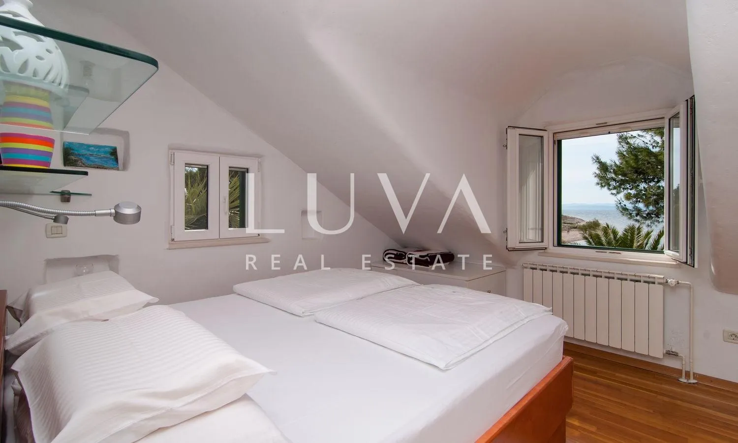 supetar, brač, kuća prvi red uz more, odlična prilika - slika 18