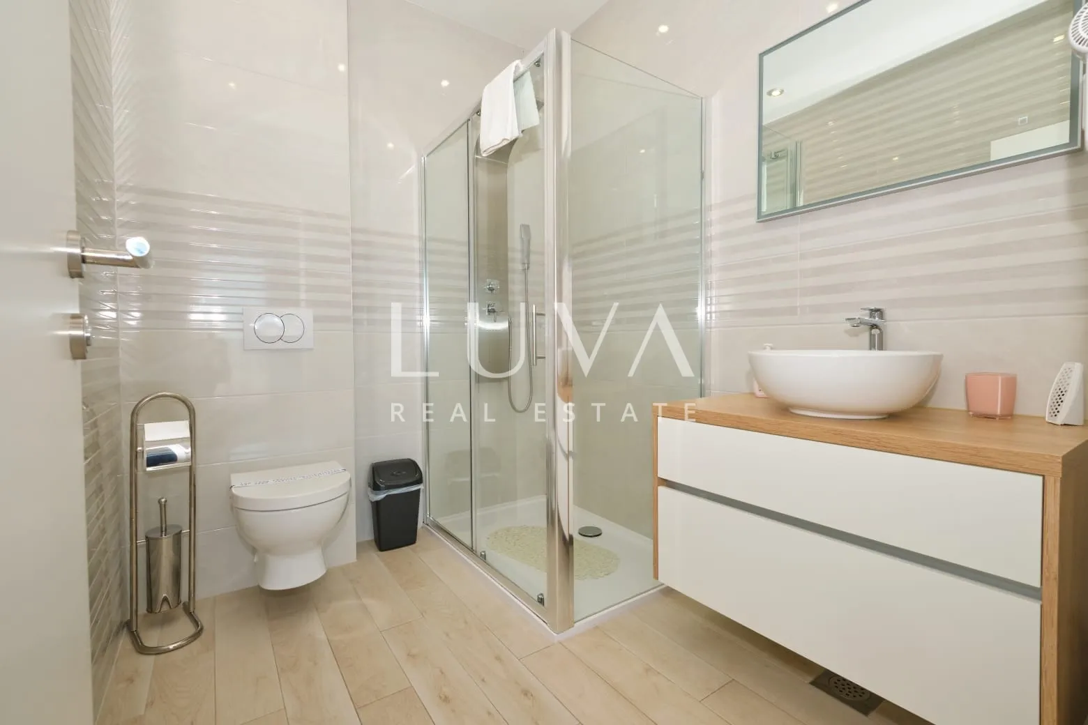 kaštel stari, vila 324 m² s bazenom i pogledom na more na prodaju - slika 32