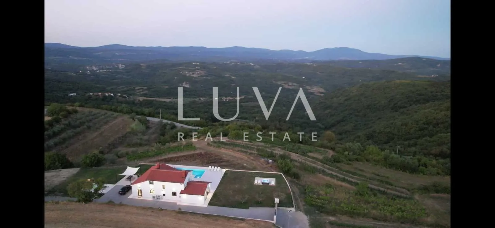 istra, vrh, moderna vila s jedinstvenim pogledom, 190 m2 - slika 29