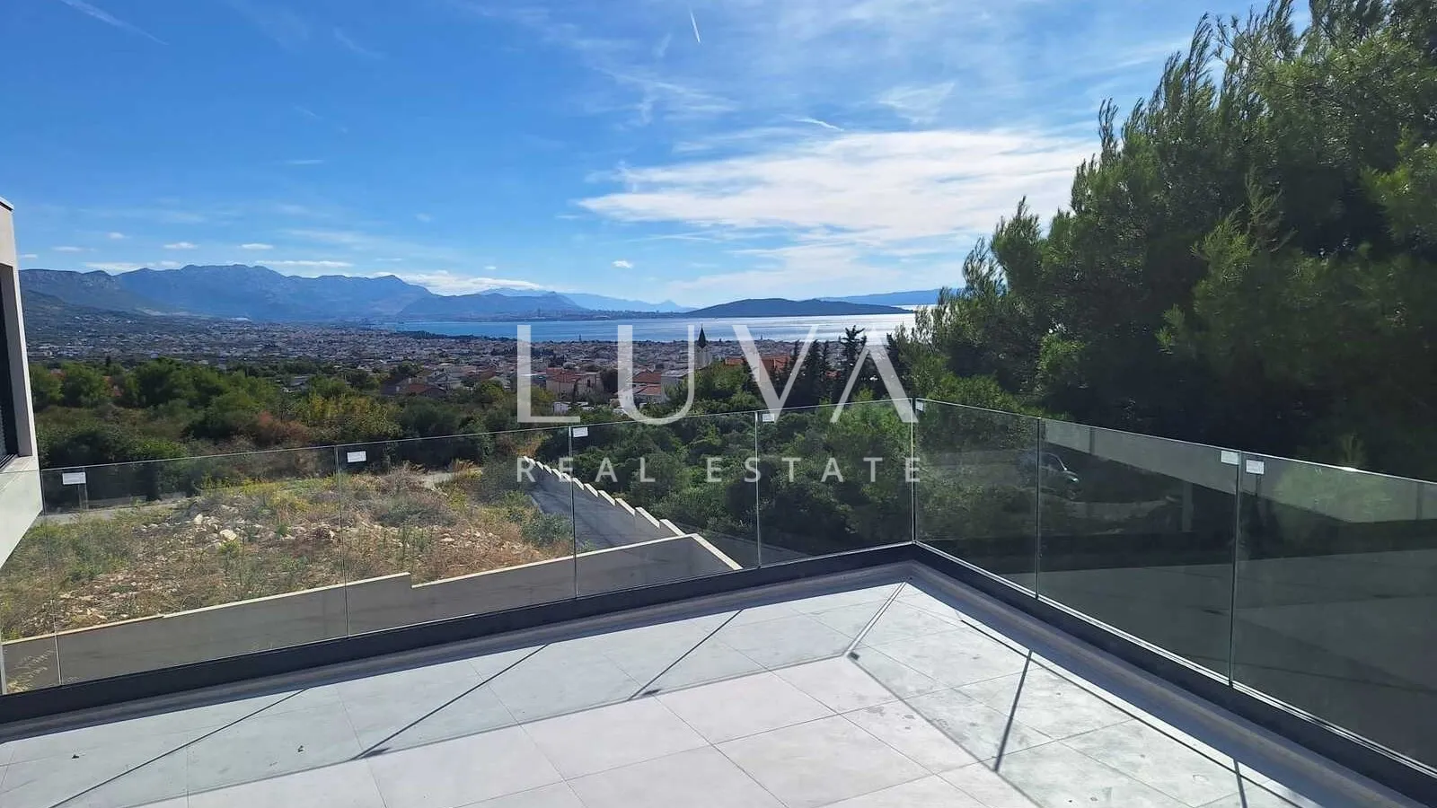 Kaštel Novi, Rudine, moderna vila s bazenom i pogledom na more - Kaštel Novi, Kaštela