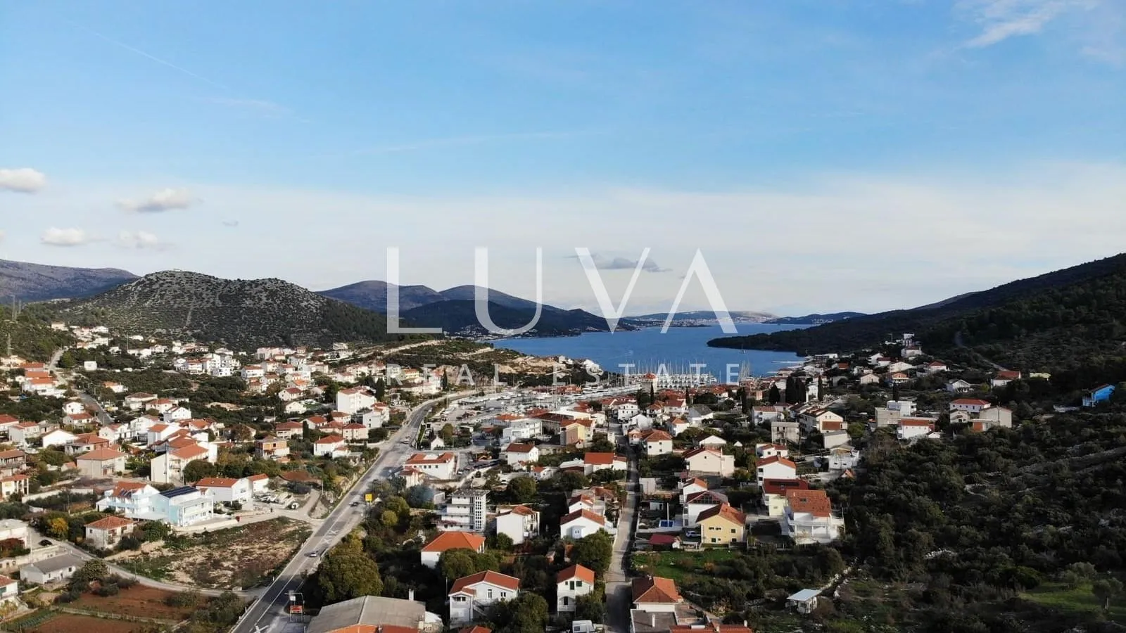 Marina, Trogir, prodaja građevinskog zemljišta 1150m2