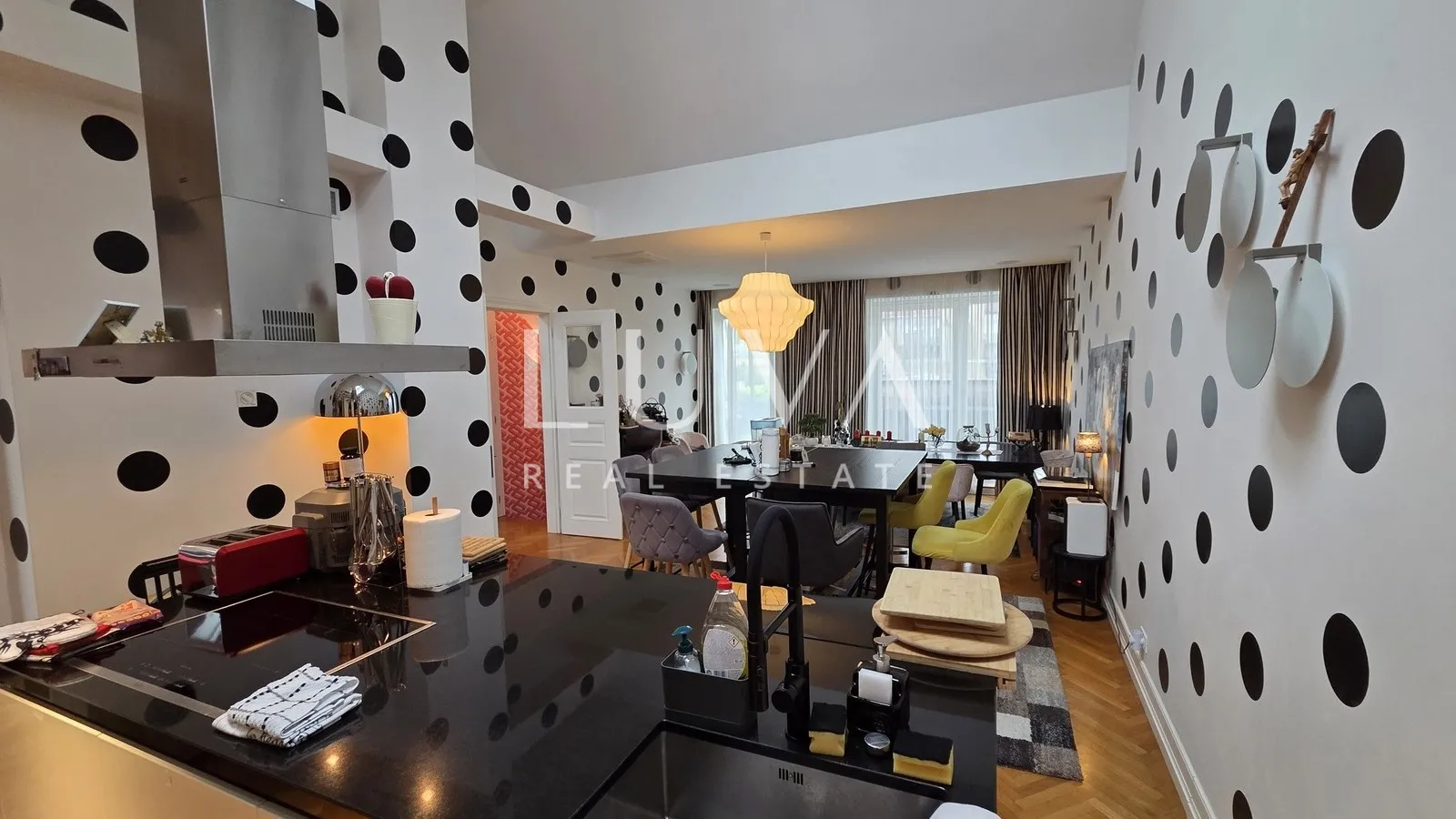 zagreb, centar, luksuzan stan 230 m2 + 40 m2 terase - slika 3