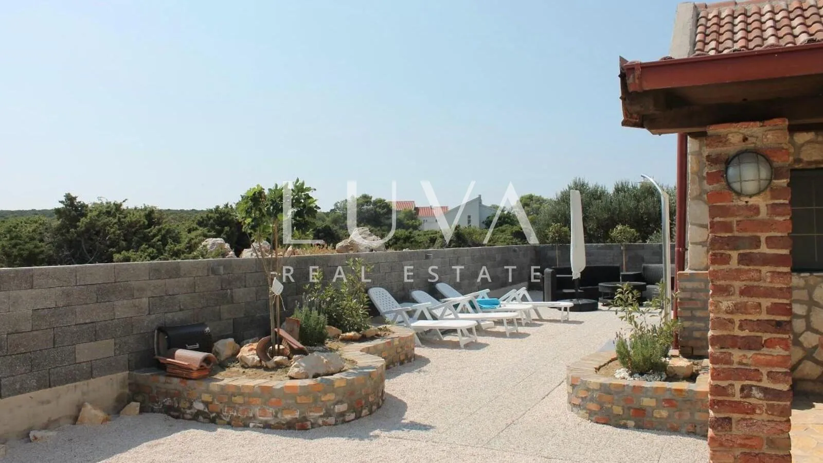 proboj, pag, kuća 100m2 s bazenom, prodaja - slika 9