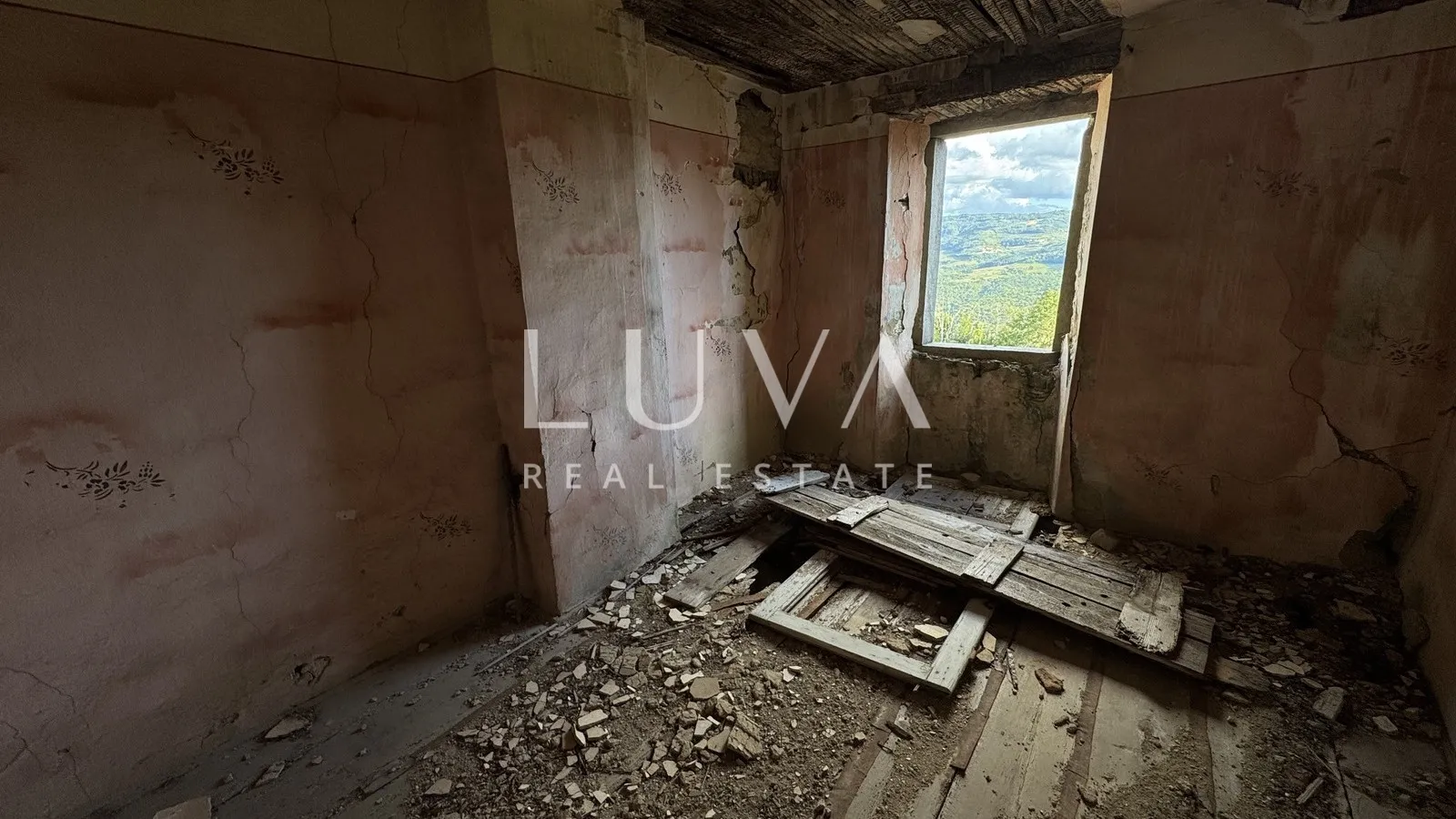 istra, motovun, kuća za renovaciju s dvorištem, 195 m2 - slika 14