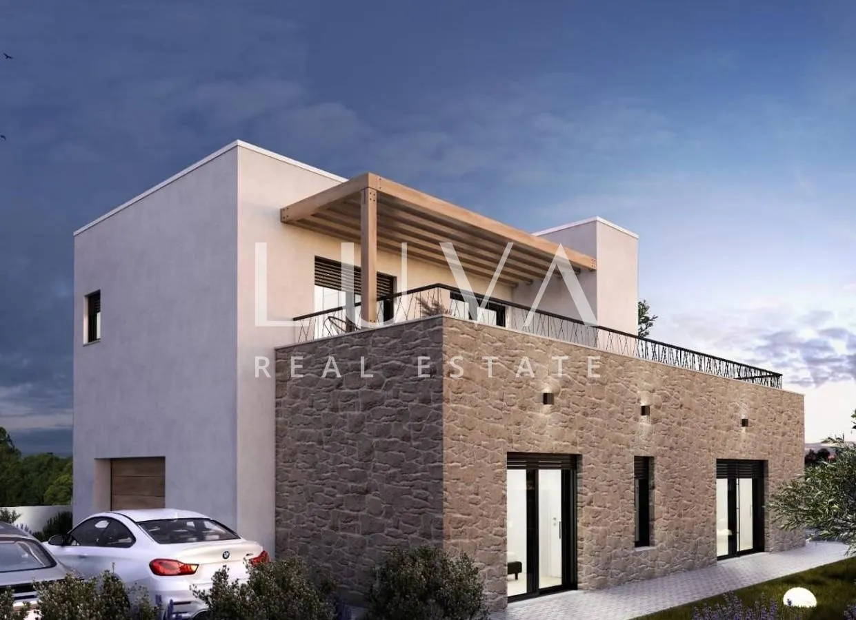 vodice, moderna kuća s bazenom, 176 m2 za prodaju - slika 2