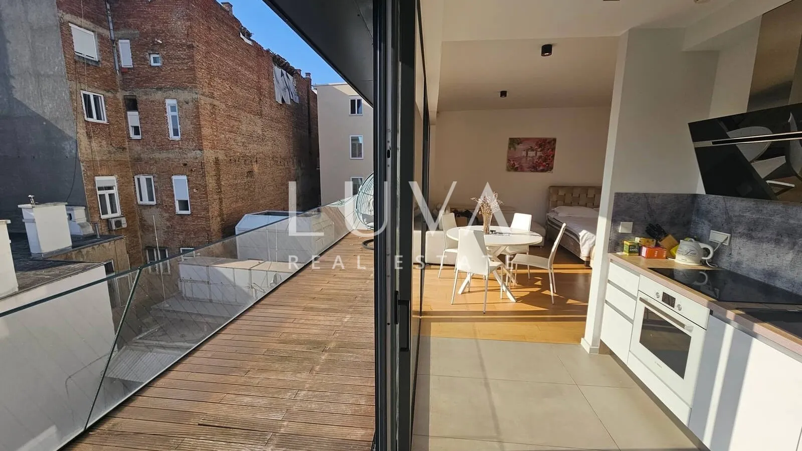 ban centar, studio apartman, terasa i garaža na prodaju - slika 5