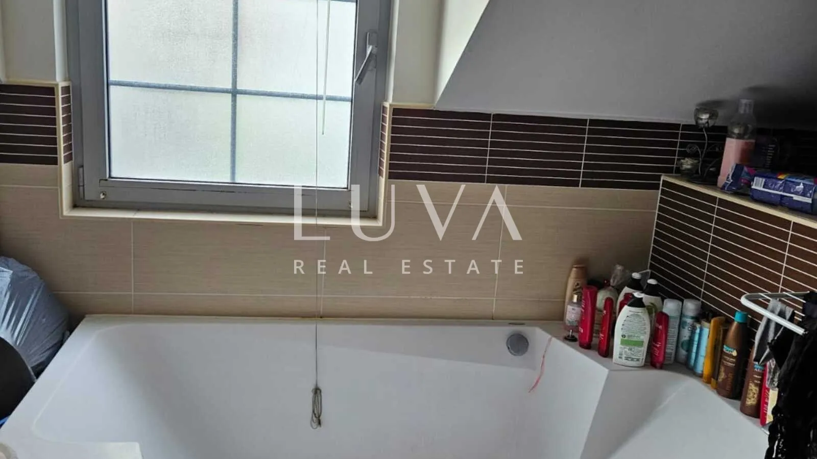 zagreb, vrbani, ugostiteljski objekt s dvoetažnim stanom 450m2 - slika 24