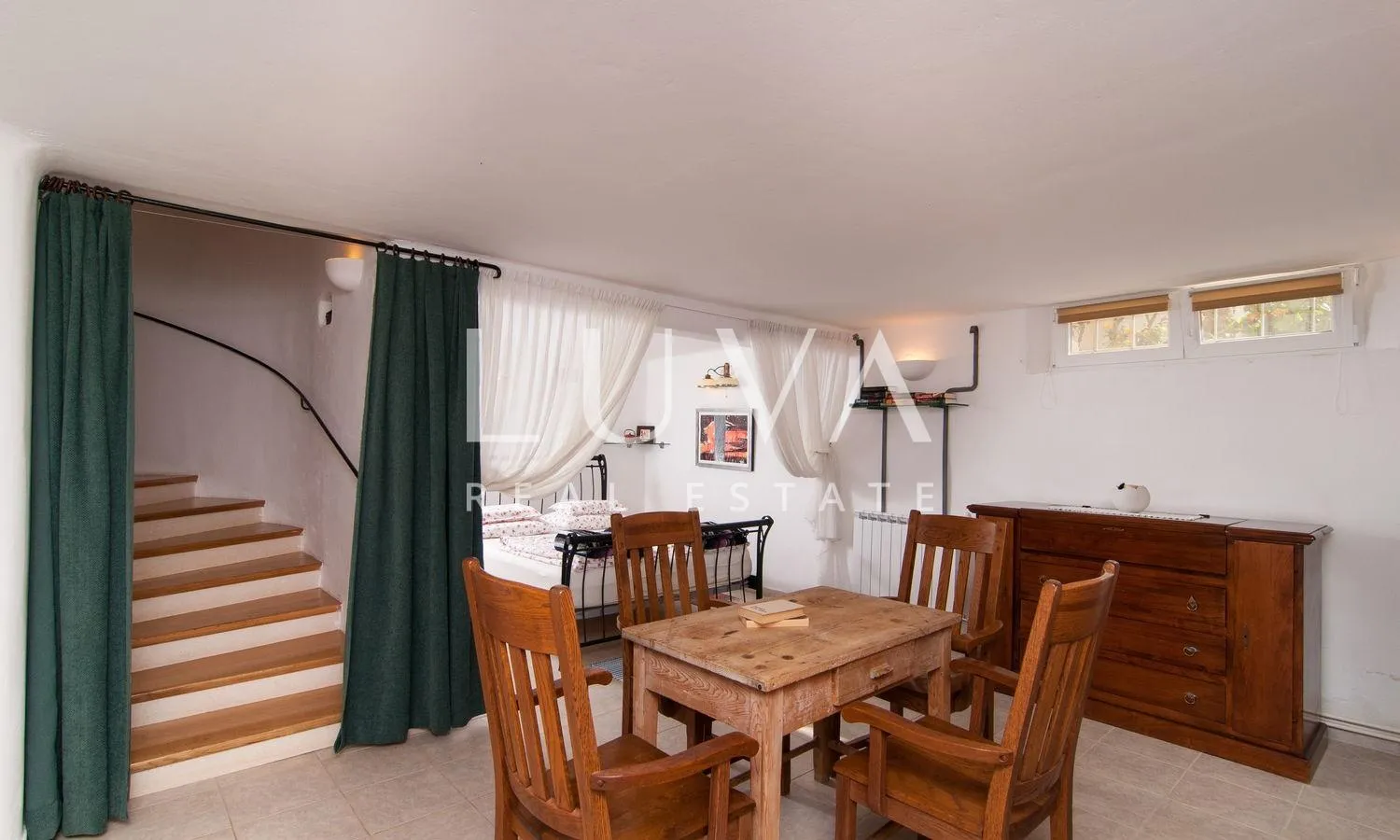 supetar, brač, kuća prvi red uz more, odlična prilika - slika 21