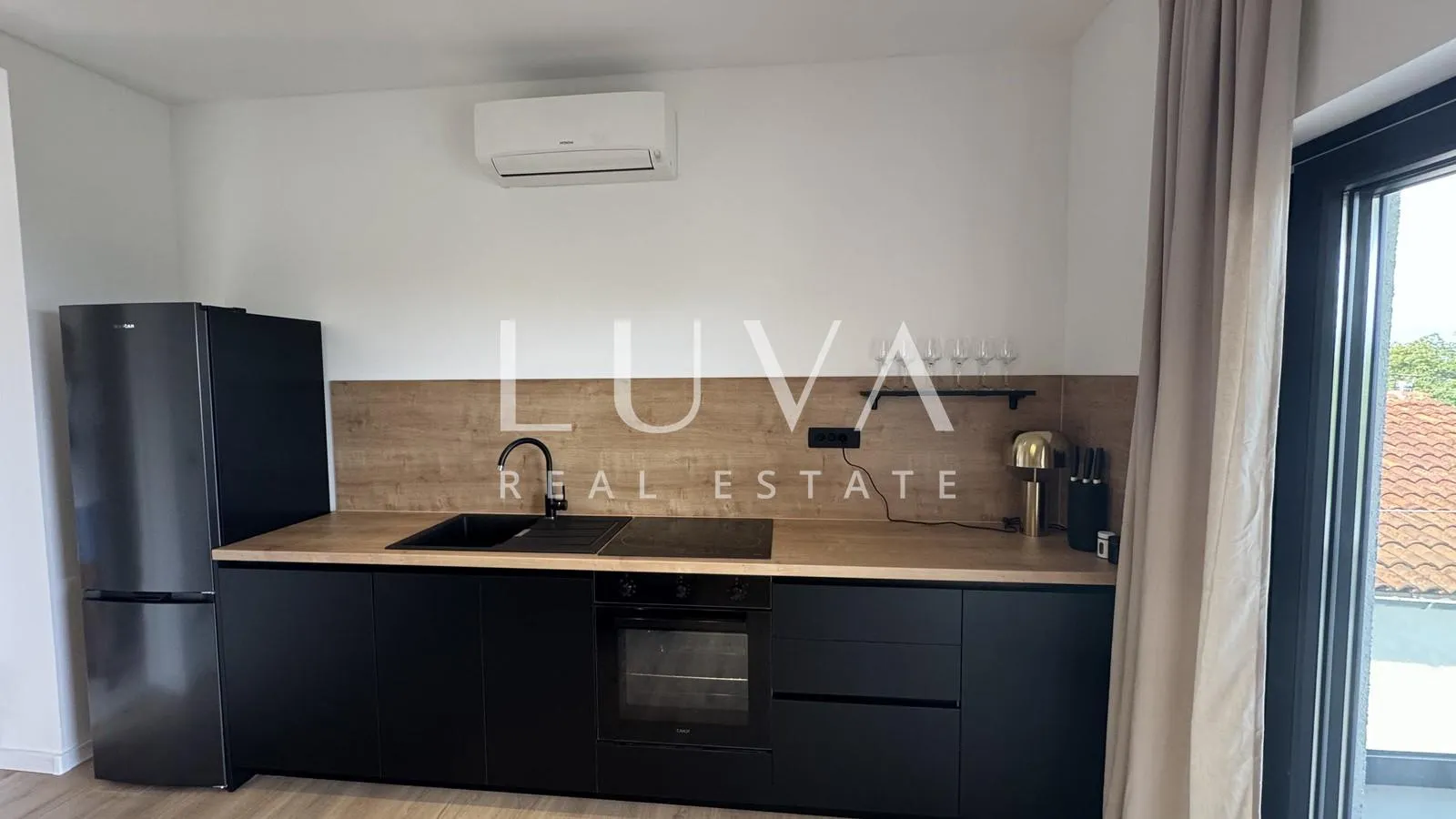 lovran, moderan stan s bazenom i pogledom na more za najam, 90 m2 - slika 5