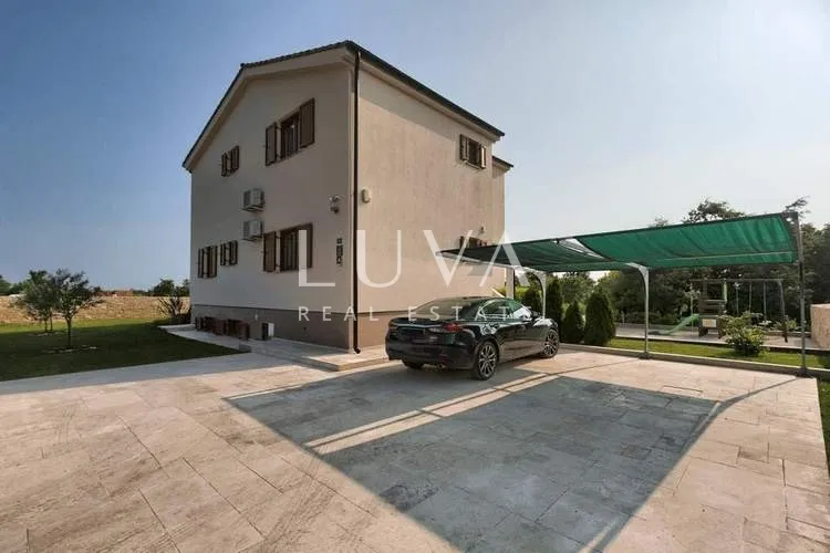 istra, štokovci, kuća s bazenom i minigolf igralištem, 290 m2 - slika 19