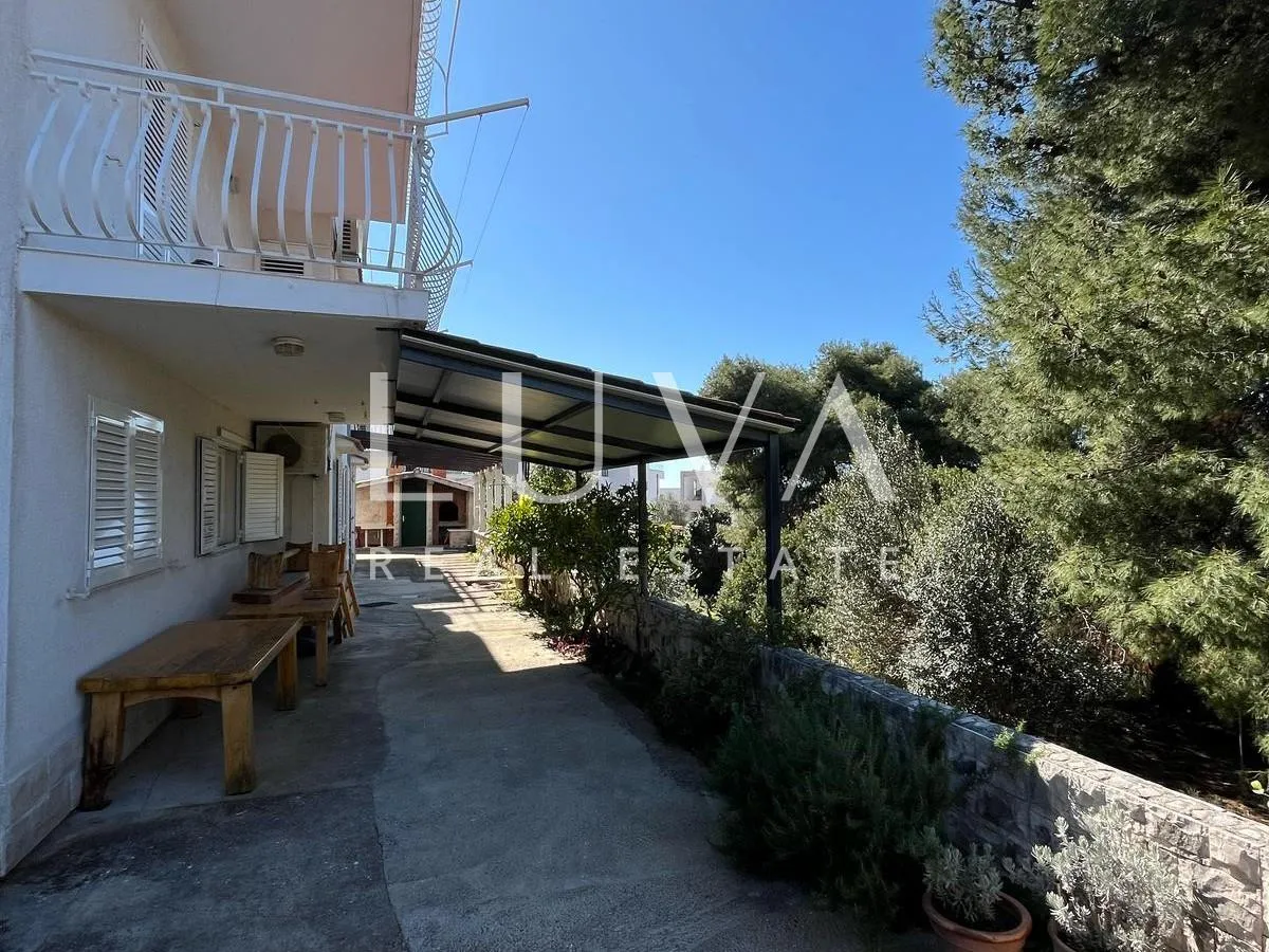 čiovo, apartmanska kuća 540m2 s pogledom na more, prodaja - slika 18