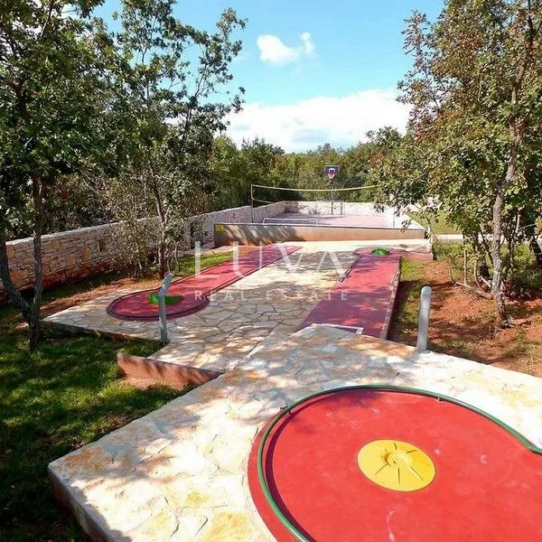 istra, štokovci, kuća s bazenom i minigolf igralištem, 290 m2 - slika 3