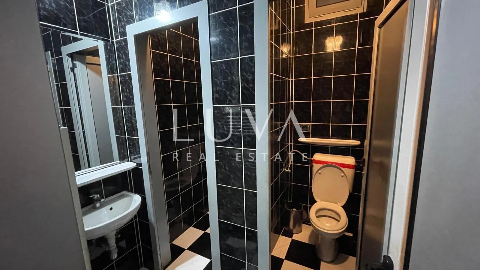 zagreb, vrbani, ugostiteljski objekt s dvoetažnim stanom 450m2 - slika 18
