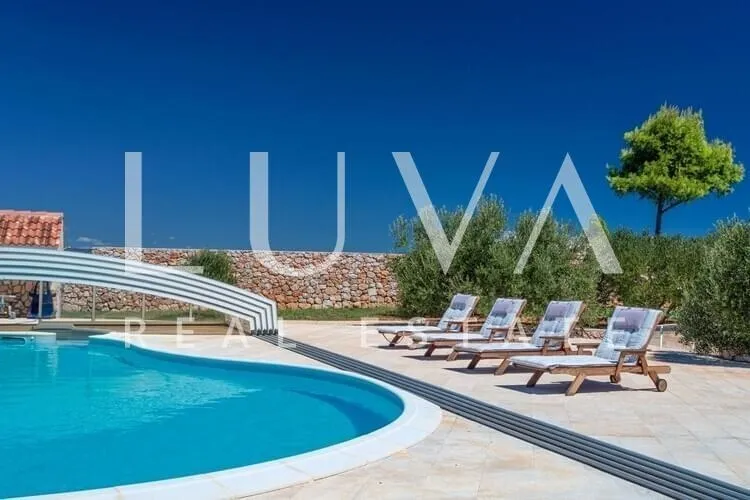hvar, brusje, luksuzna vila s bazenom i pogledom na more na prodaju - slika 12