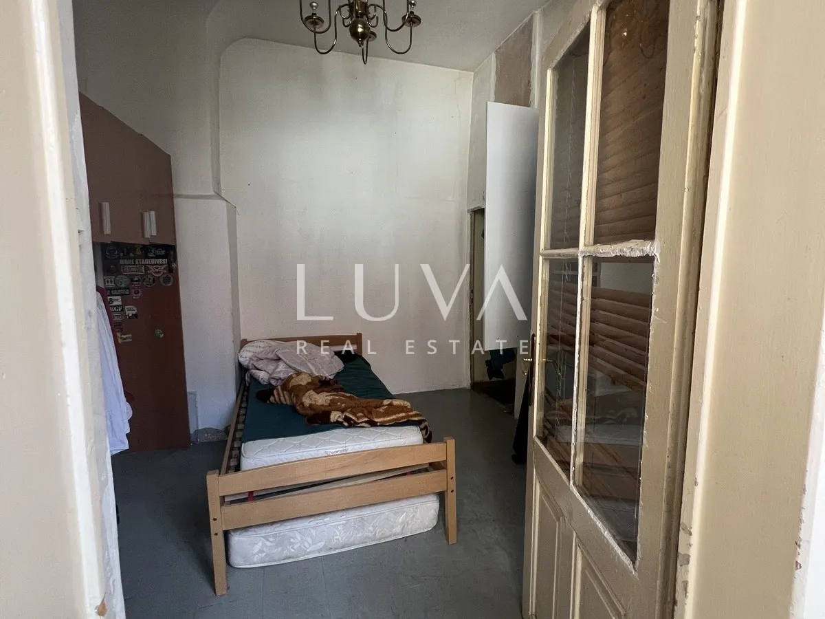zagreb, centar, radićeva, stan 100m2 za adaptaciju - slika 11