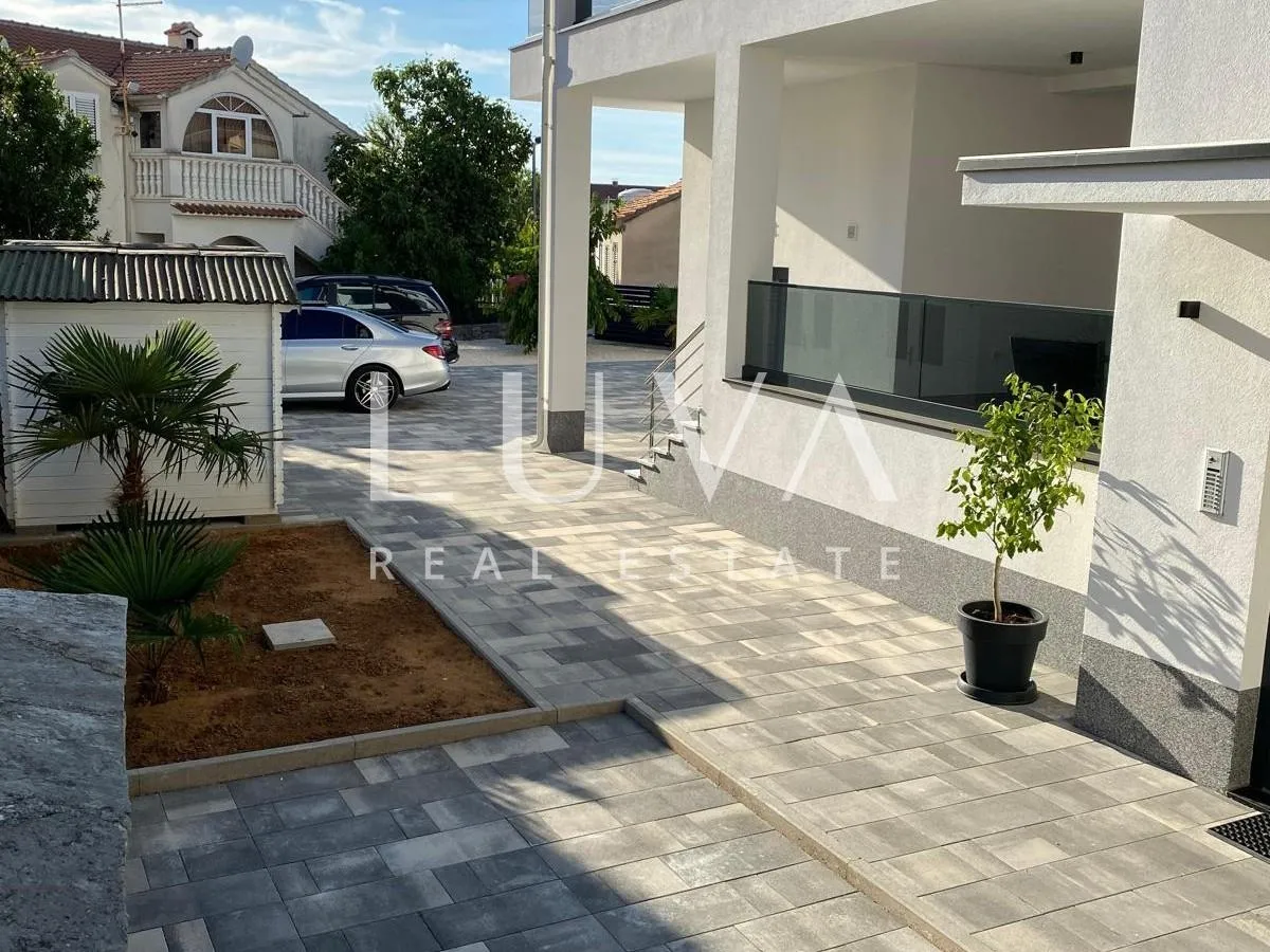 vodice, srima, kuća s 3 apartmana uz more na prodaju - slika 7
