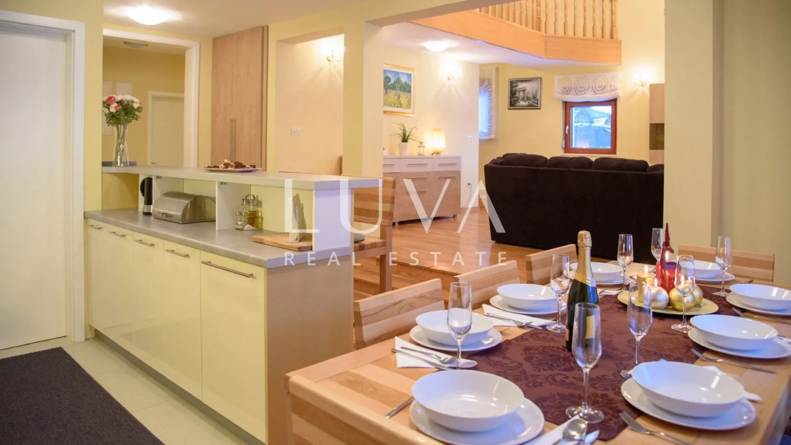 bjelolasica, resorts s 3 kuće za odmor, investicija - slika 7