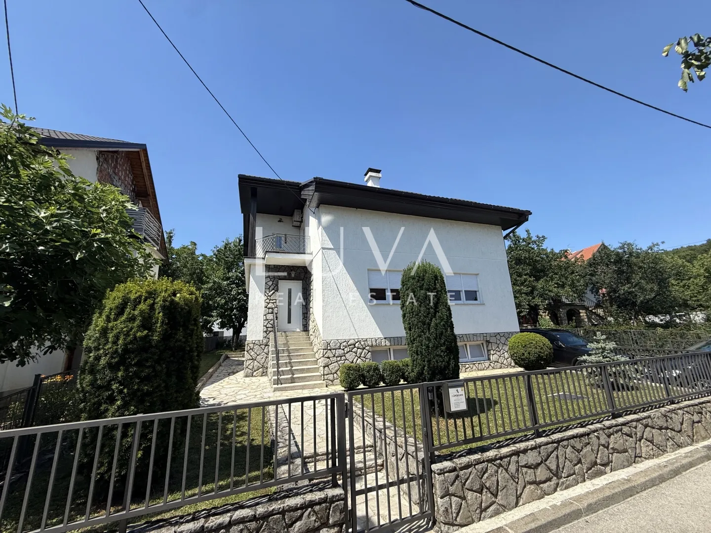 zagreb, vrapče, obiteljska kuća s garažom, nkp 264 m² - slika 15