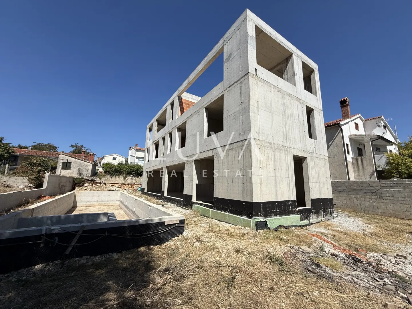 istra, poreč, moderna kuća s bazenom i kino salom, 398,10 m² nkp - slika 6