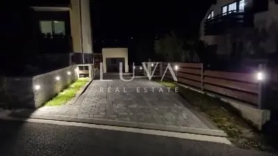 vrbovsko, prostrana kuća 200 m2 za prodaju - slika 15