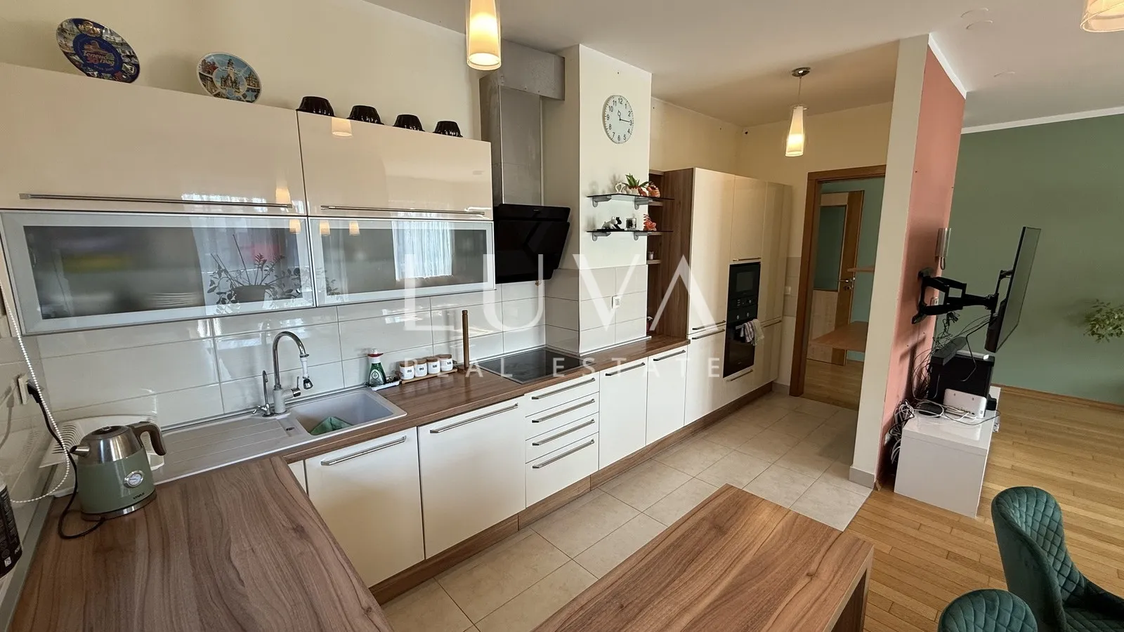 zagreb, petrova, prostrani 4s stan s 2 gpm, 120 m² - slika 2