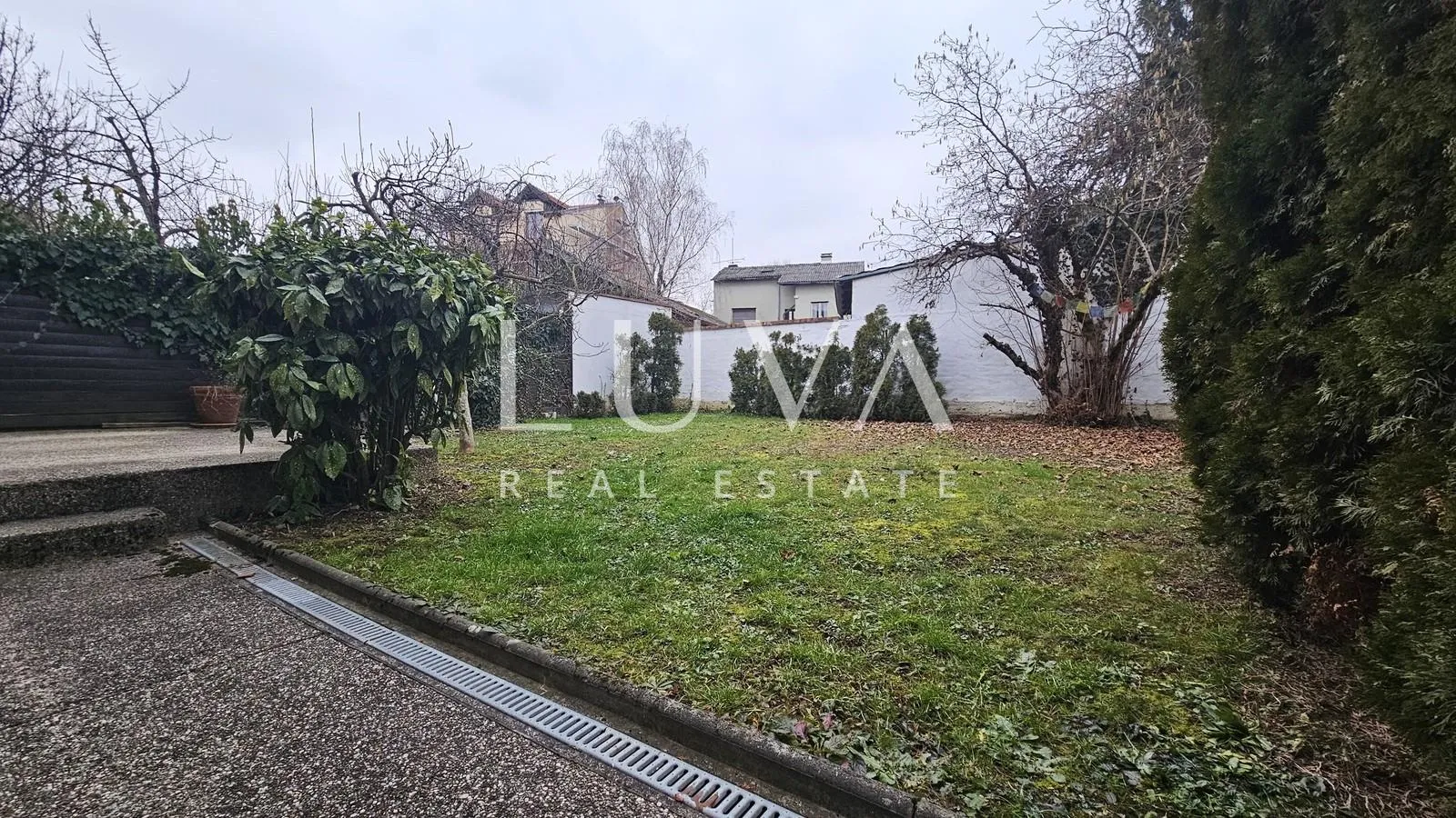 zagreb, lašćina, kuća 350m2 s dvorištem, prodaja - slika 22