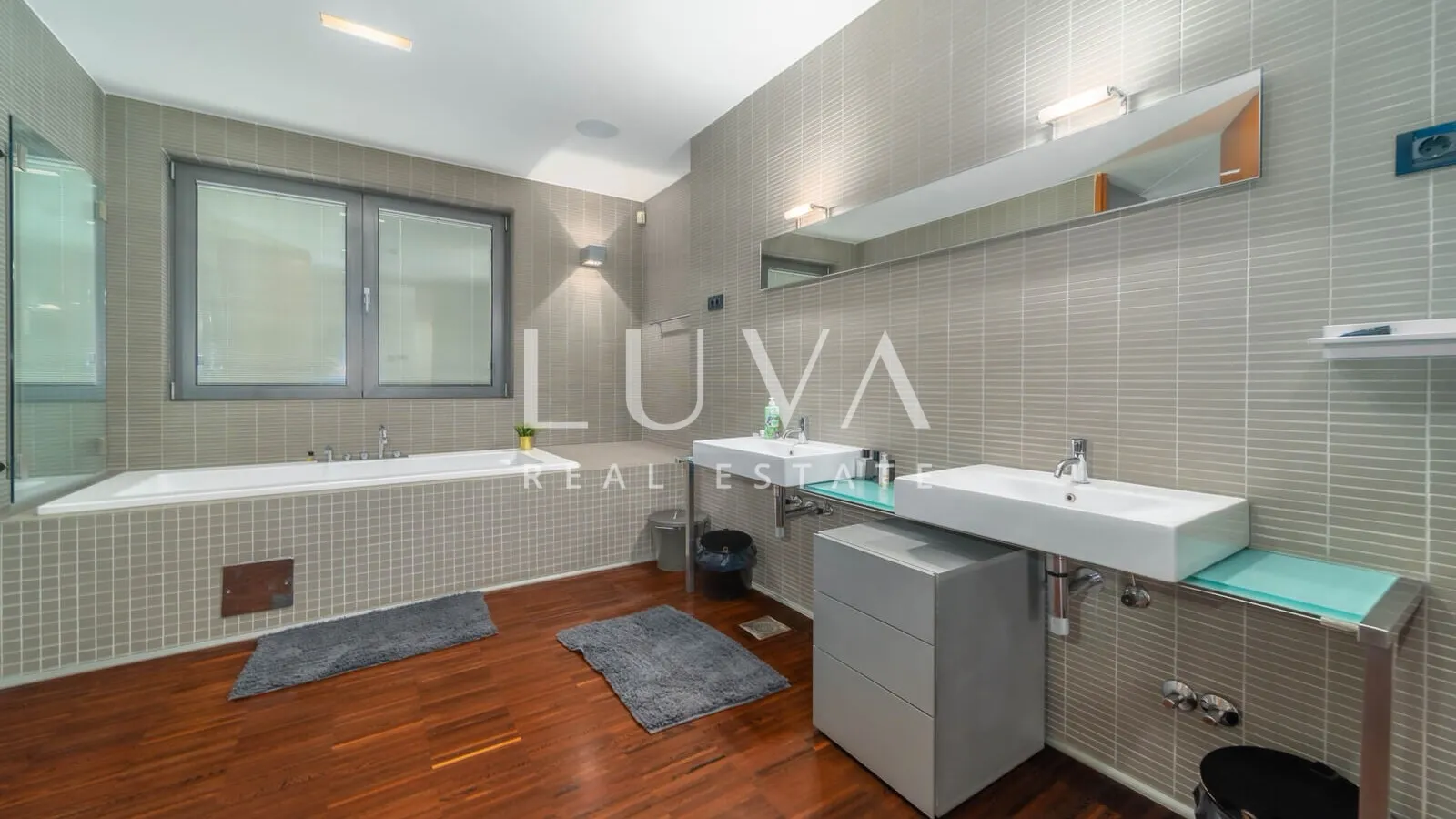 zagreb, centar, luksuzan i jedinstven stan 263m2 s velikom terasom - slika 27
