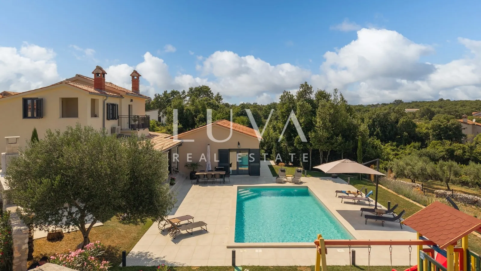 labin, istra, luksuzna vila s bazenom na prodaju - slika 23