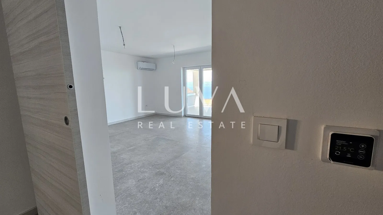 omiš, jesenice, 4 soban stan od 134 m2 s pogledom na more na prodaju - slika 11