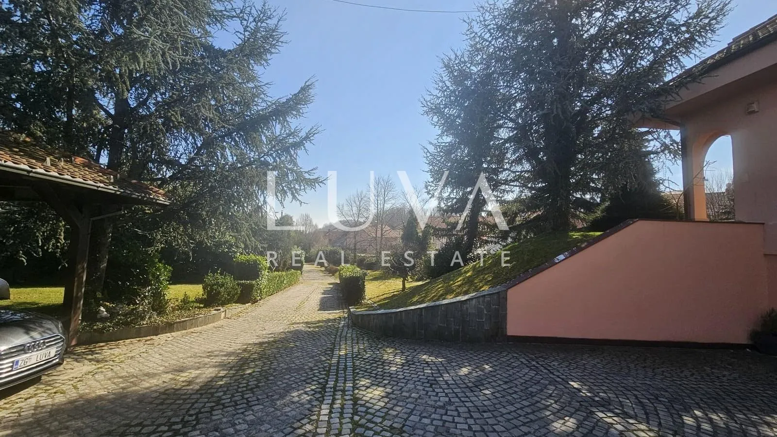 zagreb, gračani, luksuzno obiteljsko imanje, vila 810m2 na zemljištu 3.965m2 - slika 2