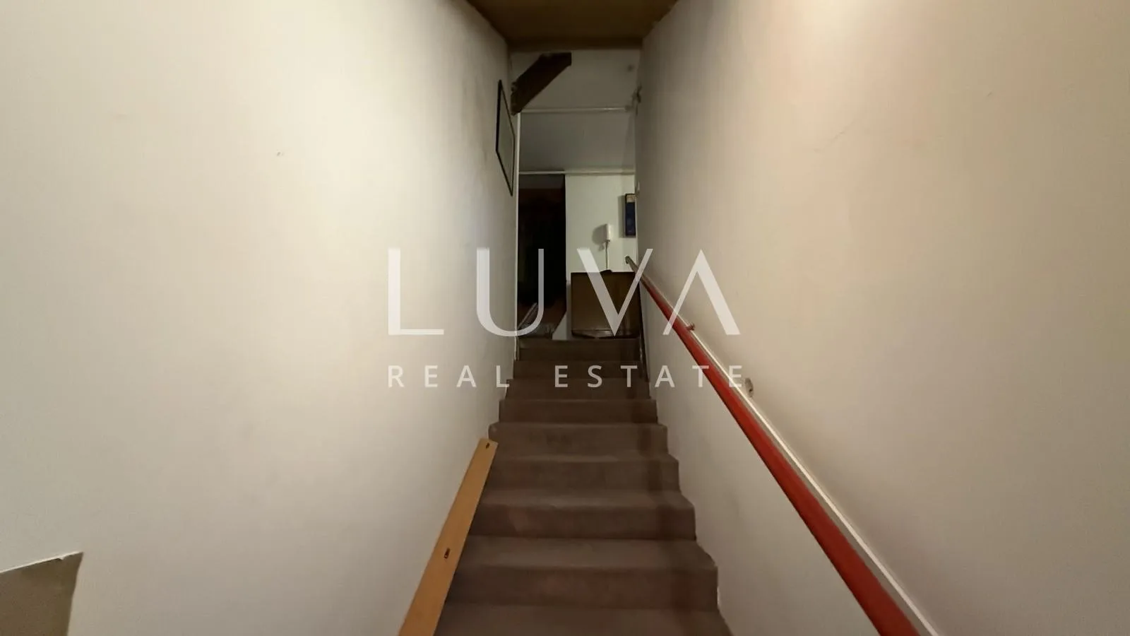 zagreb, britanski trg, 4s stan za renovaciju, 142 m² - slika 10