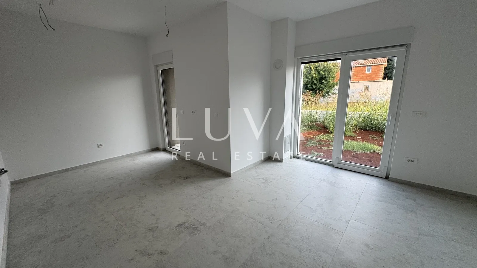 istra, tar, moderni stan u prizemlju s dvorištem, 88,16 m2 - slika 3