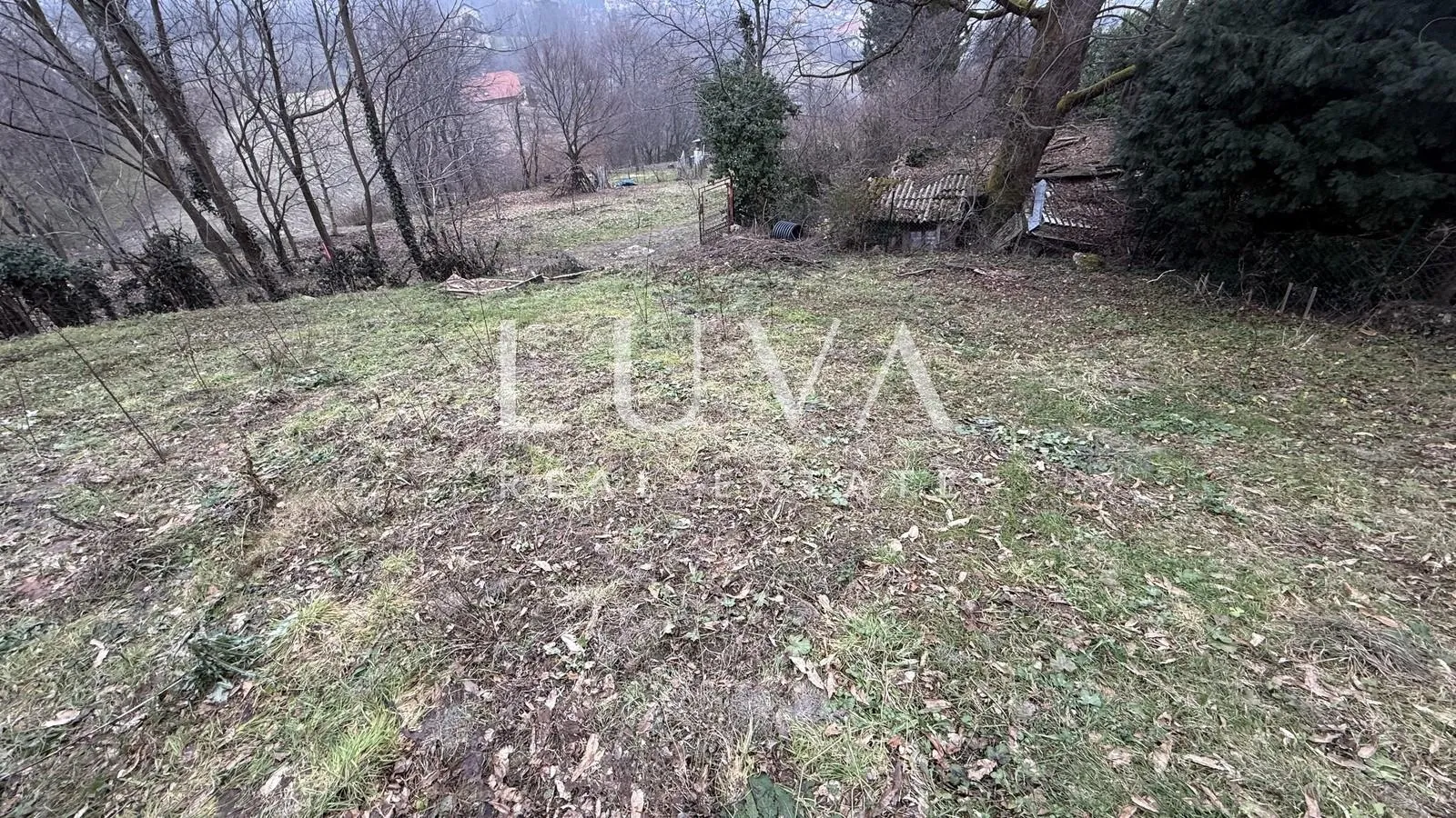 zagreb, gornje vrapče, kuća na 4 etaže s bazenom, 490 m2 - slika 19