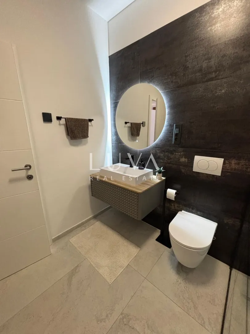 split, žnjan, 4s stan s pogledom na more, nkp 103 m2, prodaja - slika 15