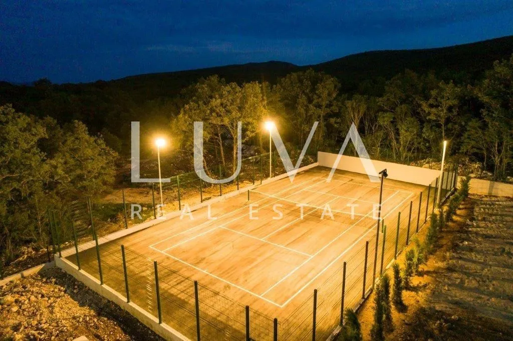 dicmo, dalmacija, kuća s velikim posjedom, bazenom i tenis terenom na prodaju - slika 66