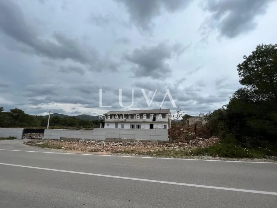šibenik, donje ražine, najam zemljišta s građevinama - slika 3