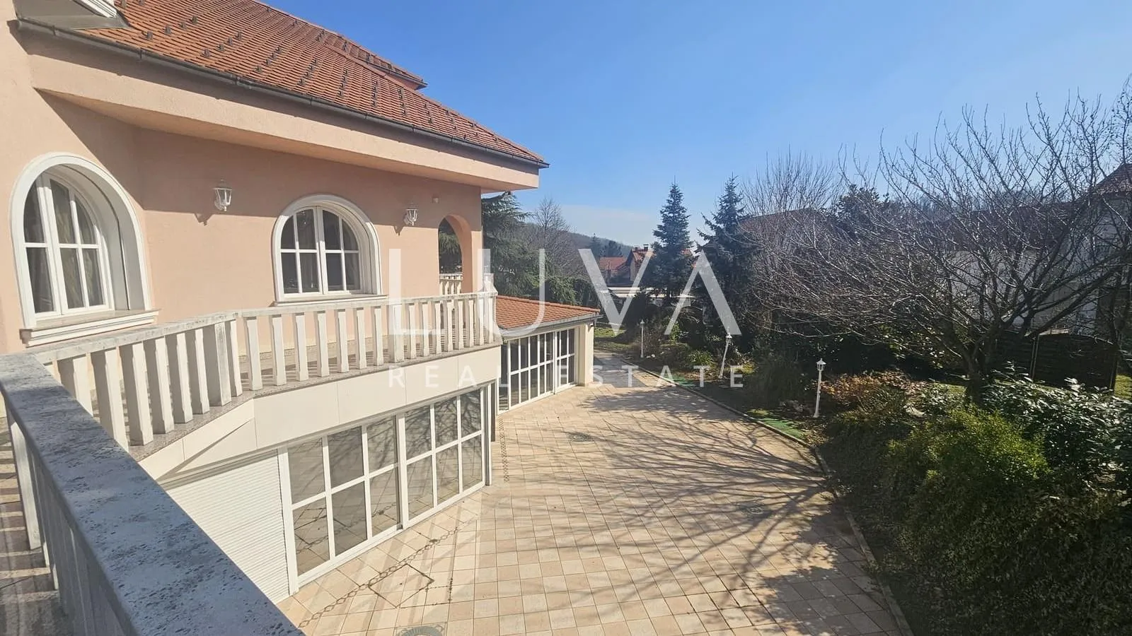 zagreb, gračani, luksuzno obiteljsko imanje, vila 810m2 na zemljištu 3.965m2 - slika 30