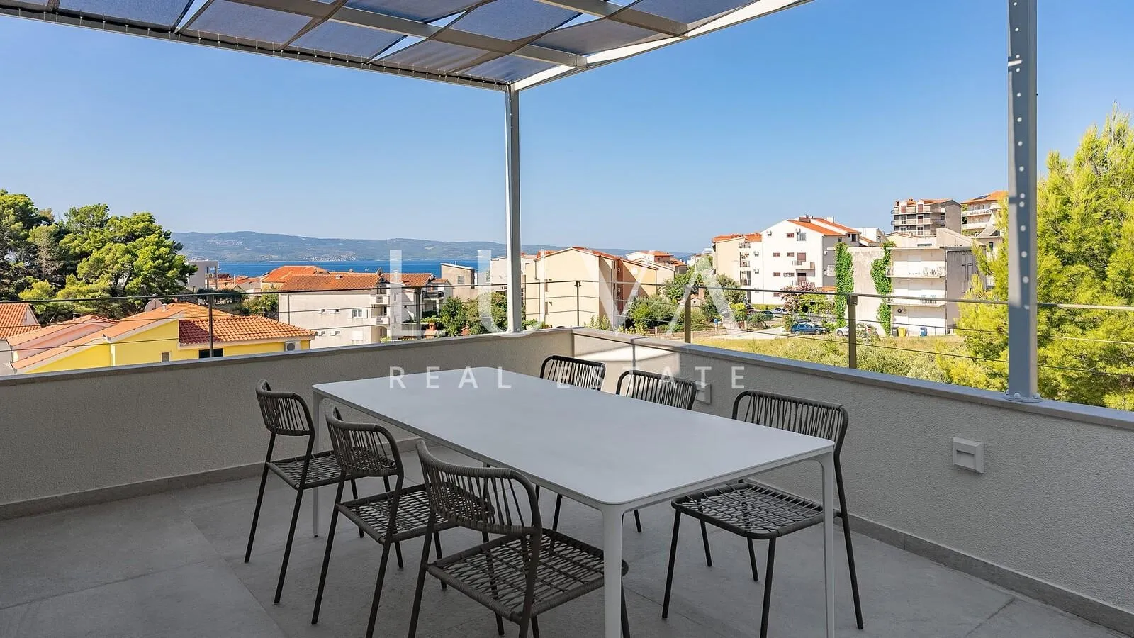 duće, omiš, luksuzni resort s 4 velika apartmana i bazenom uz more na prodaju - slika 20