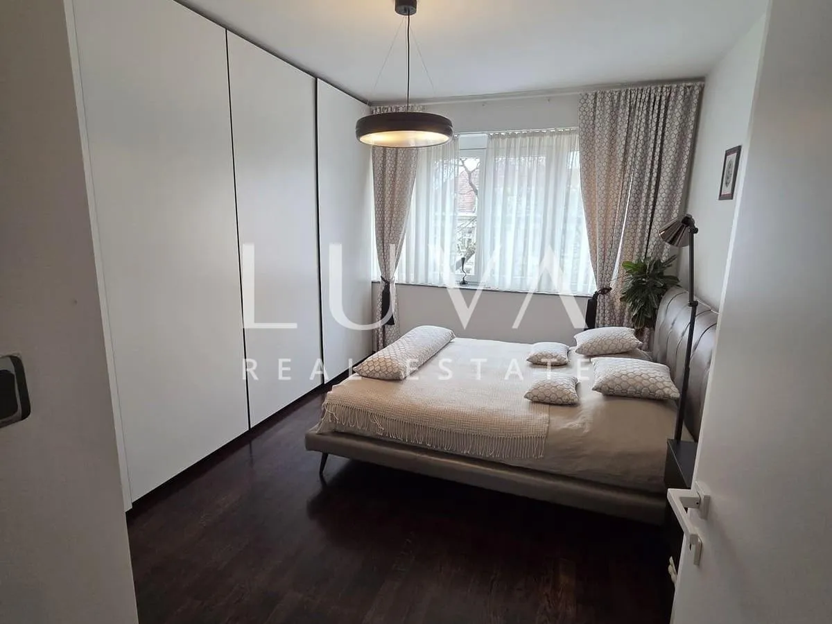zagreb, trg franc republike, uređen stan 55m2, 2 balkona i garaža - slika 3