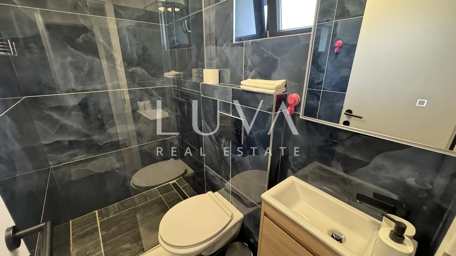 istra, poreč, moderna kamena kuća s bazenom, 133 m2 - slika 18