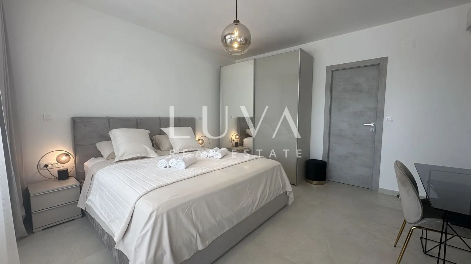 kaštel stari, split, moderna luksuzna vila s bazenom na prodaju - slika 18