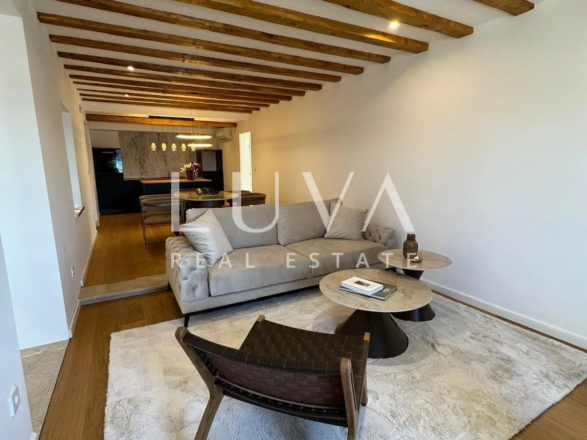šibenik, centar, luksuzan stan 150m2 s pogledom na more - slika 2