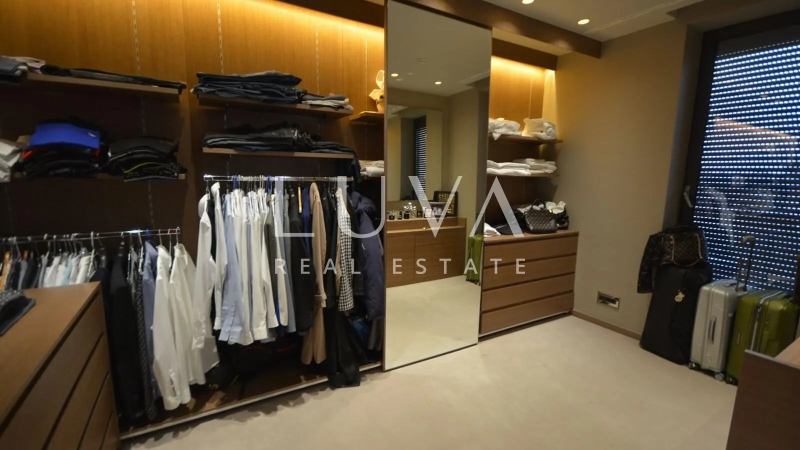 zagreb, radnička cesta, luksuzan penthouse 368m2 neto na prodaju - slika 55