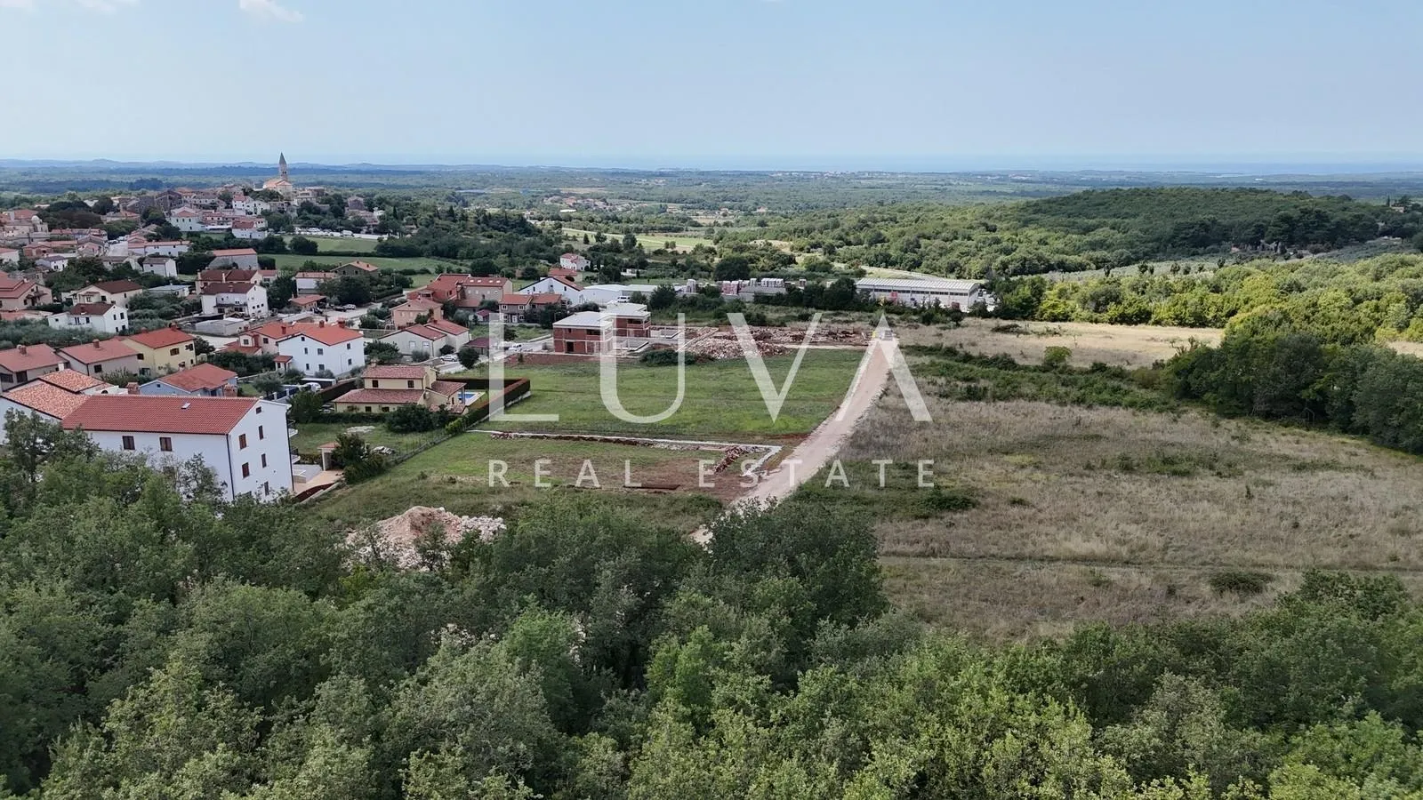 višnjan, građevinska parcela s građevinskom dozvolom, 1.277 m² - slika 6