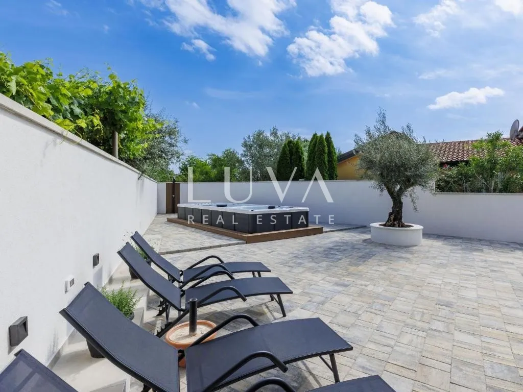 istra, poreč, obnovljena kamena kuća s jacuzzijem, 105 m² - slika 13