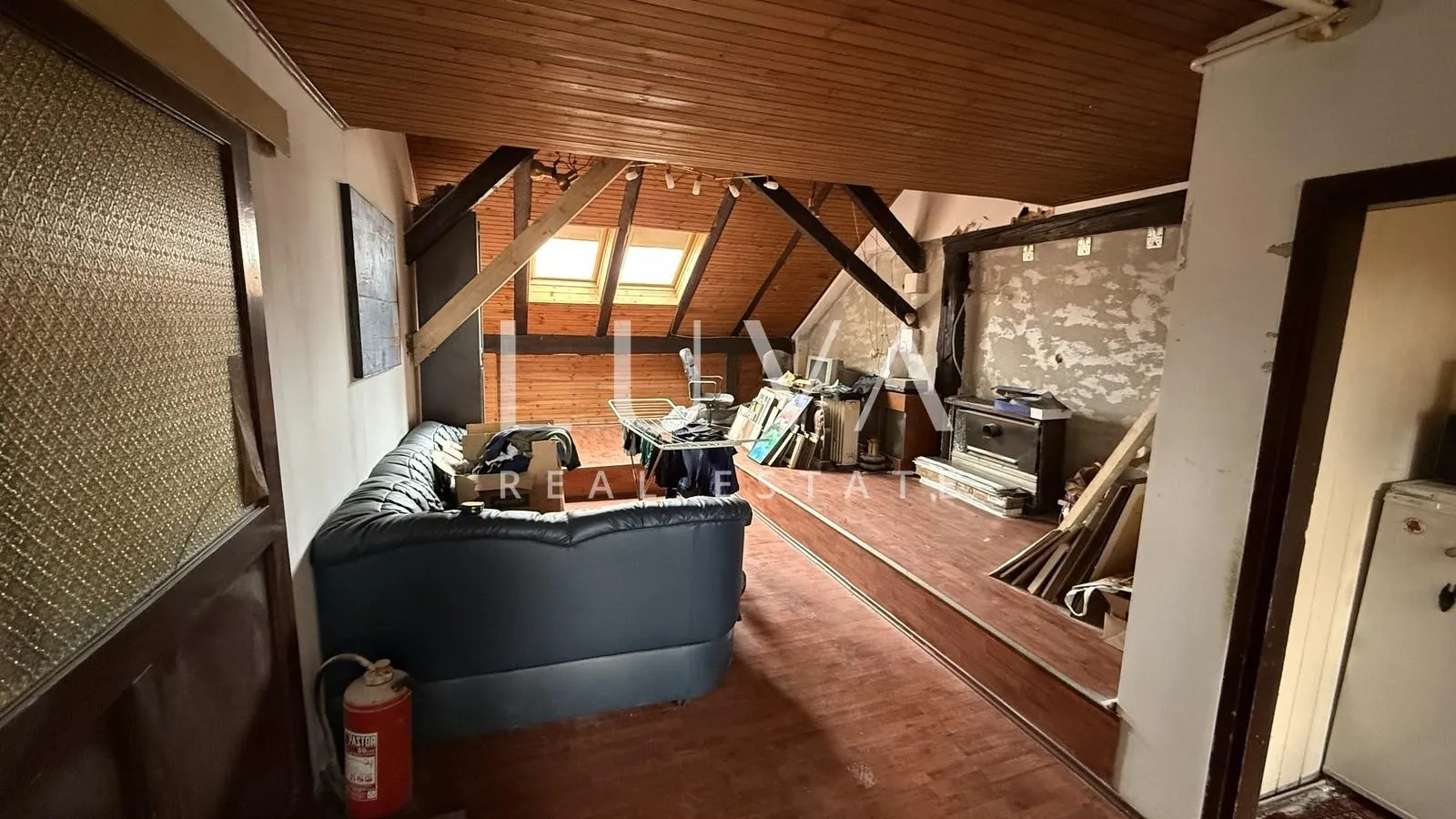 zagreb, britanski trg, 4s stan za renovaciju, 142 m² - slika 3