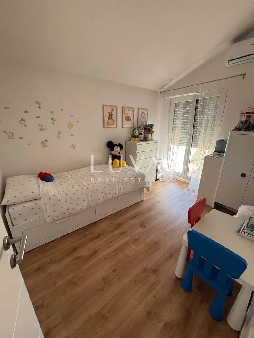 split, žnjan, 4s stan s pogledom na more, nkp 103 m2, prodaja - slika 11